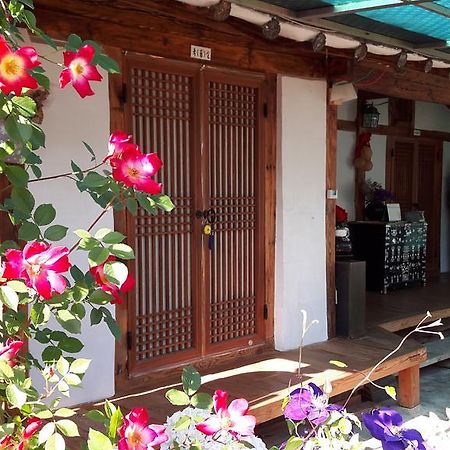1928 Suimmaru Hanok Guesthouse Чонджу Екстер'єр фото
