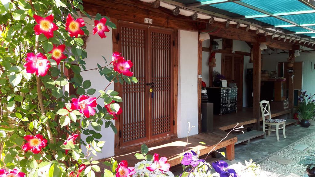 1928 Suimmaru Hanok Guesthouse Чонджу Екстер'єр фото