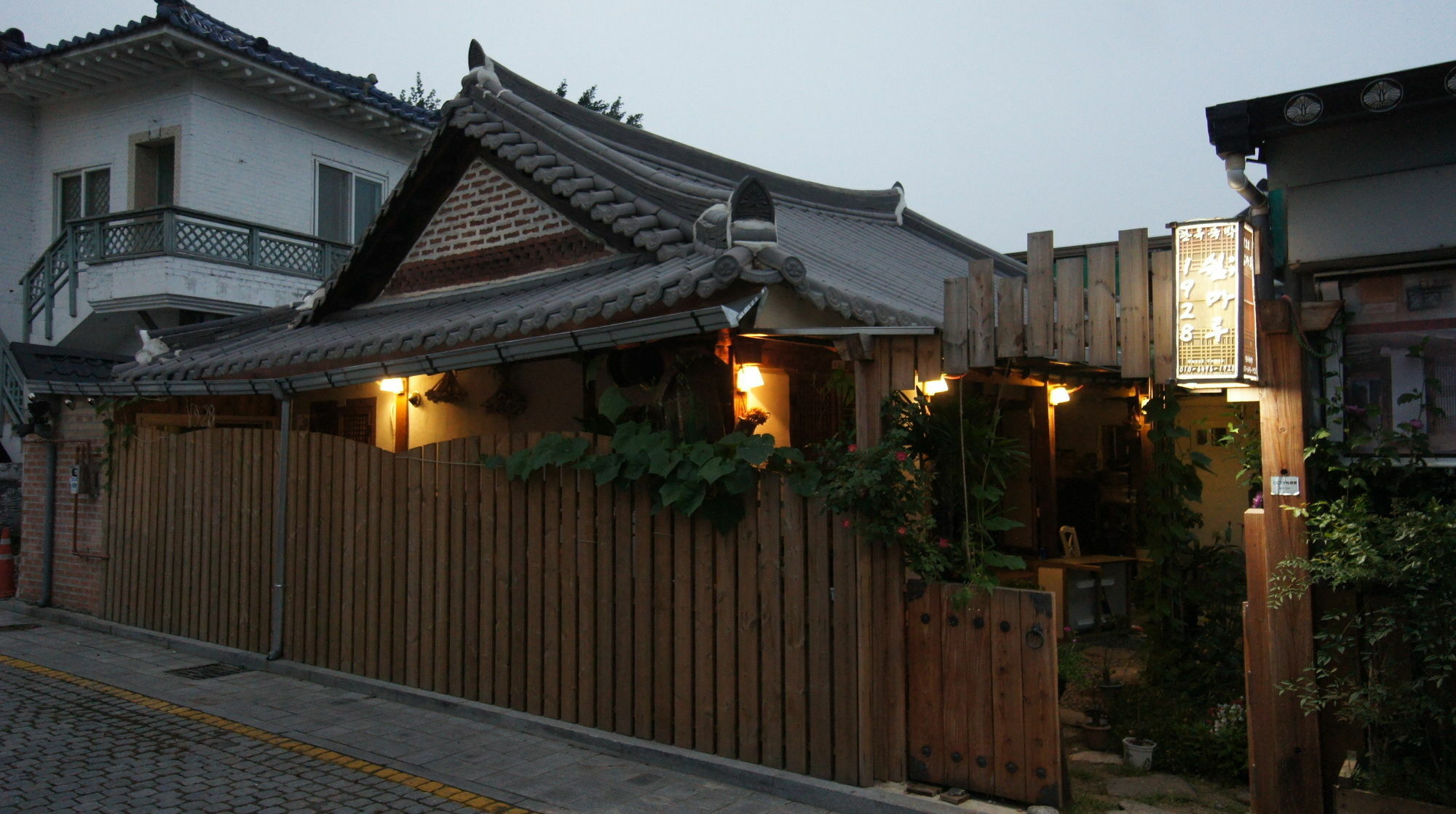 1928 Suimmaru Hanok Guesthouse Чонджу Екстер'єр фото